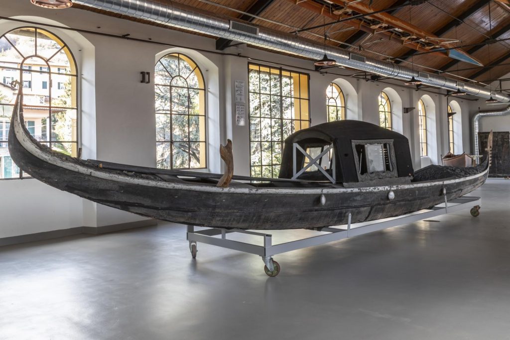 Boat Museum Lario